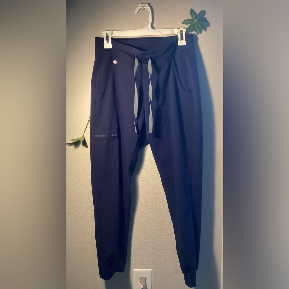 FIGS Zamora Jogger Style Scrub Pants for Women-Slim Fit, Yoga Waistband